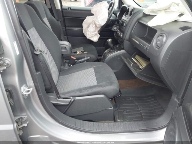 1C4NJRFBXFD125802 Jeep Patriot Latitude