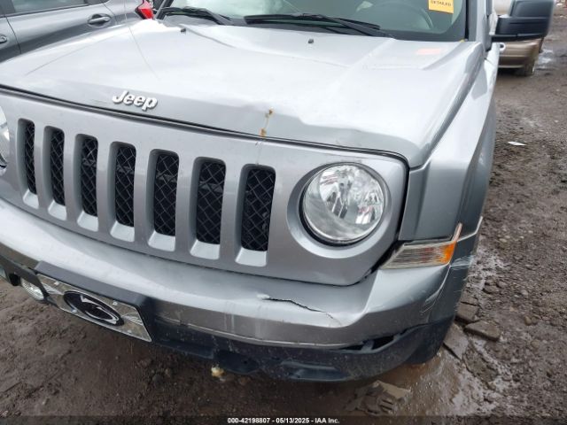 1C4NJRFBXFD125802 Jeep Patriot Latitude