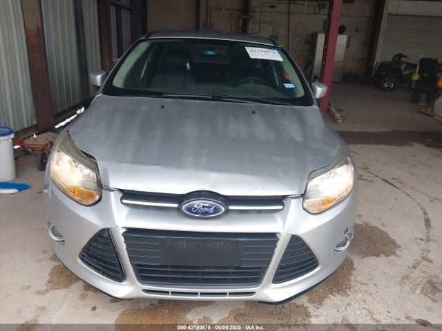 1FADP3F23EL158142 Ford FOCUS SE