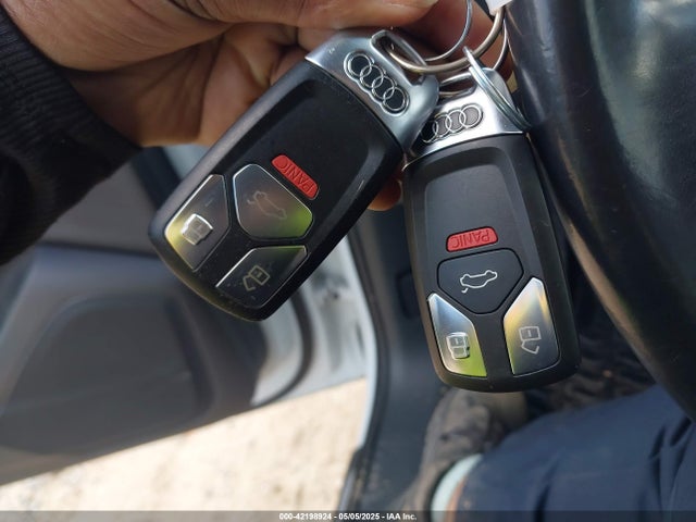 2017 AUDI Q7 WA1LAAF70HD023071 Photo 10