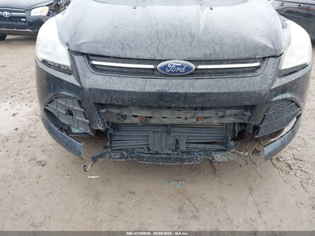 1FMCU0GX9EUA60701 Ford ESCAPE SE