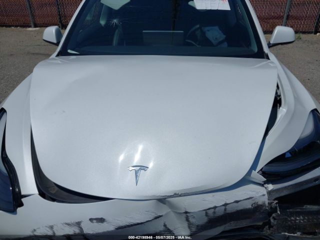 5YJ3E1EA6NF332281 Tesla Model 3 Rear-wheel Drive