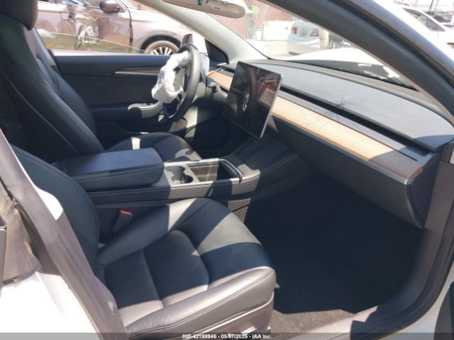 5YJ3E1EA6NF332281 Tesla Model 3 Rear-wheel Drive