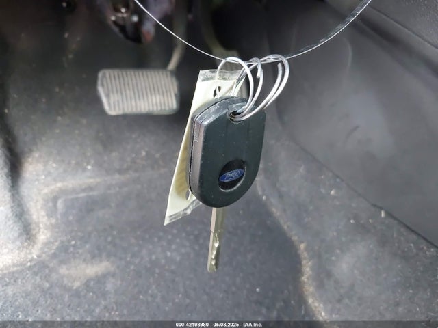 1FADP3F28GL323606 Ford FOCUS SE