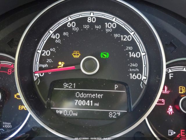 3VWJD7AT9KM707170 Volkswagen Beetle 2.0t Se