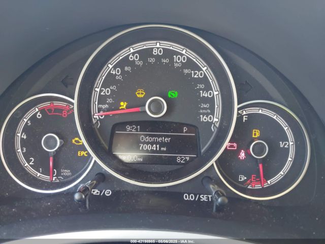 3VWJD7AT9KM707170 Volkswagen Beetle 2.0t Se