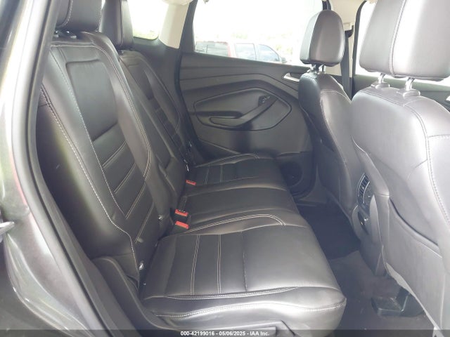 1FMCU0J94HUE54184 Ford Escape Titanium