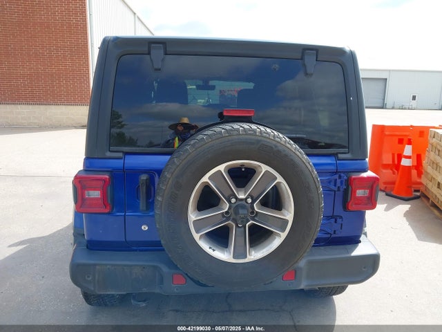 1C4HJXEG2KW501485 Jeep Wrangler Unlimited Sahara 4x4