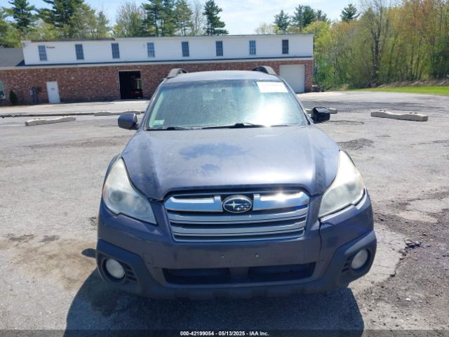 4S4BRBDC4E3289870 Subaru Outback 2.5i Premium