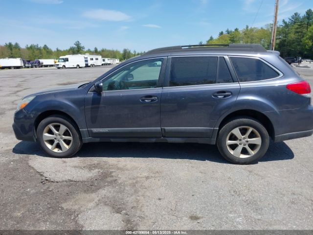 4S4BRBDC4E3289870 Subaru Outback 2.5i Premium