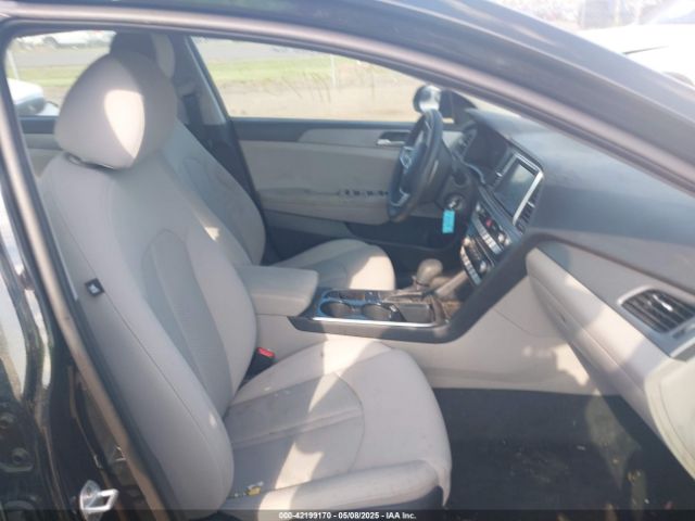 5NPE24AF8KH790521 Hyundai SONATA SE