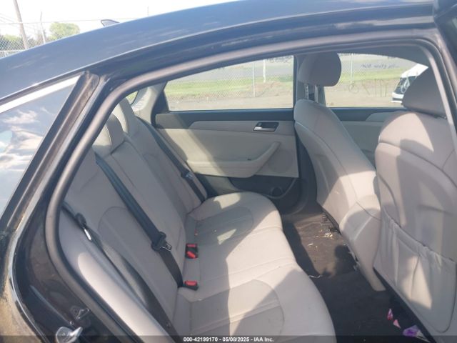 5NPE24AF8KH790521 Hyundai SONATA SE