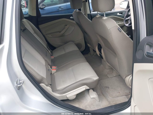 1FMCU9G94EUB33253 Ford ESCAPE SE