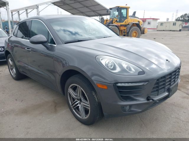 2016 PORSCHE MACAN WP1AB2A51GLB45723 Photo 0