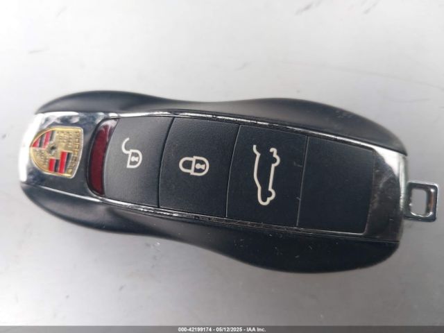 2016 PORSCHE MACAN WP1AB2A51GLB45723 Photo 10