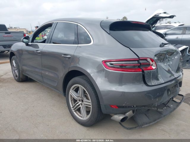 2016 PORSCHE MACAN WP1AB2A51GLB45723 Photo 2