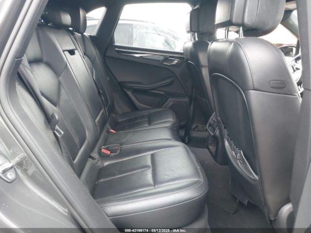 2016 PORSCHE MACAN WP1AB2A51GLB45723 Photo 7