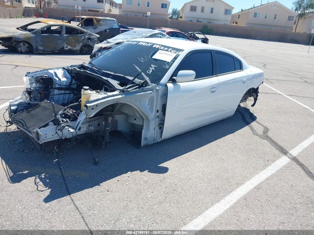 Dodge 2019 2019 2C3CDXGJ9KH742747 Image 2
