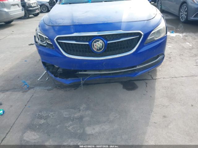 1G4ZP5SS2HU205365 Buick Lacrosse Essence