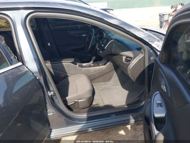 2019 CHEVROLET MALIBU 1G1ZB5ST9KF145262 Photo 4
