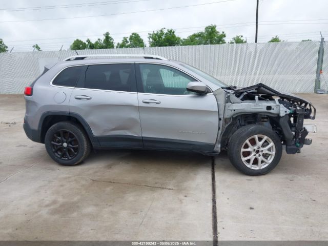 1C4PJLCX7JD558850 Jeep Cherokee Latitude Fwd