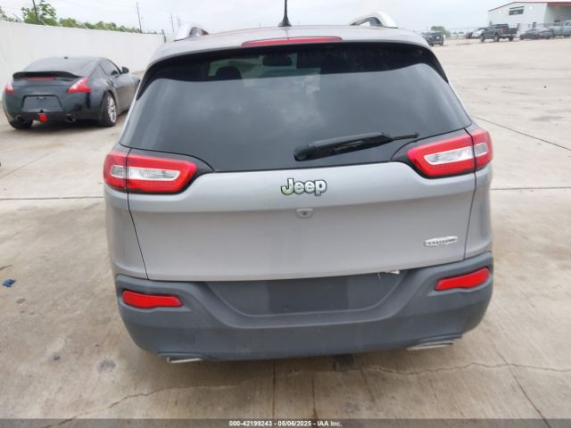 1C4PJLCX7JD558850 Jeep Cherokee Latitude Fwd