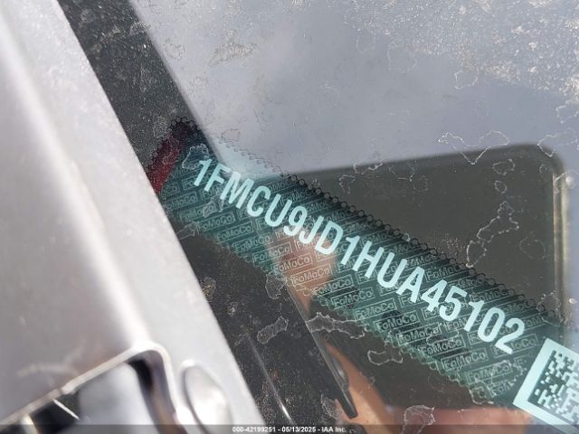 1FMCU9JD1HUA45102 Ford Escape Titanium