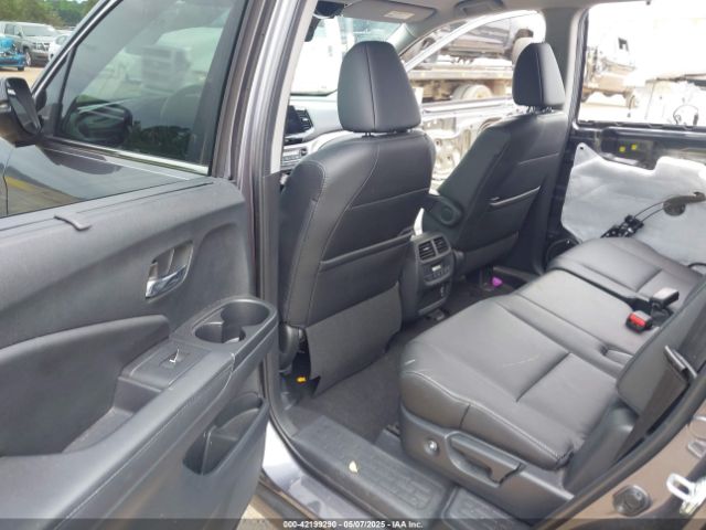 5FNYF6H21NB096658 Honda Pilot Awd Special Edition