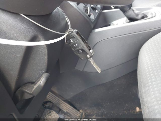 3VW2K7AJ2FM289663 Volkswagen Jetta 2.0l S