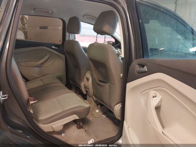 1FMCU0G76GUB49855 Ford ESCAPE SE