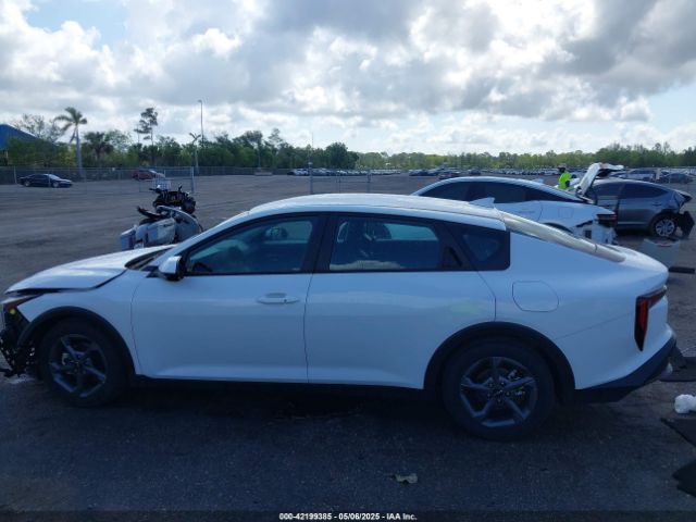 3KPFT4DE7SE047910 KIA K4 Lxs
