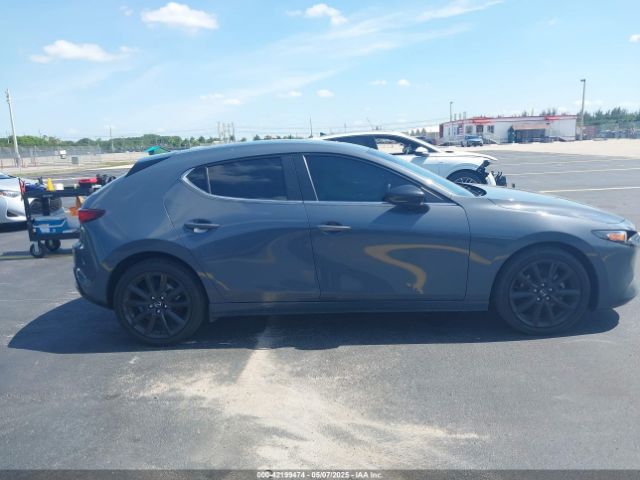 JM1BPBLM8R1654296 Mazda Mazda3 Hatchback 2.5 S Carbon Edition