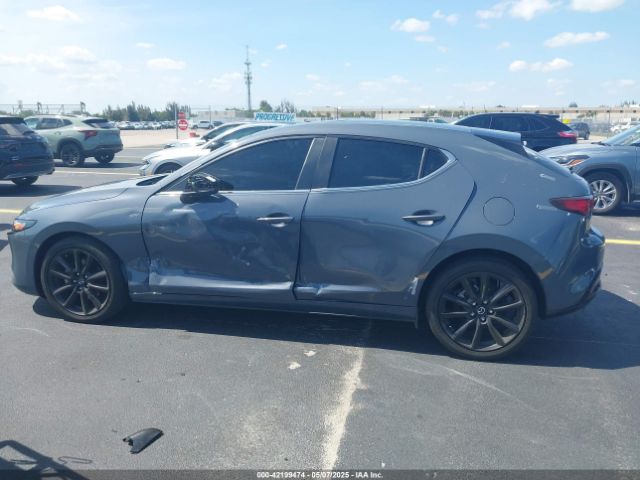 JM1BPBLM8R1654296 Mazda Mazda3 Hatchback 2.5 S Carbon Edition