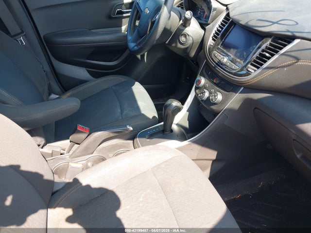 KL7CJKSB7LB036732 Chevrolet Trax Fwd Ls