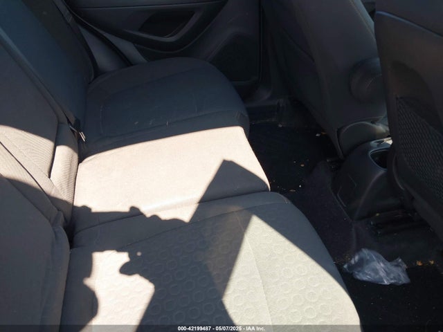 KL7CJKSB7LB036732 Chevrolet Trax Fwd Ls