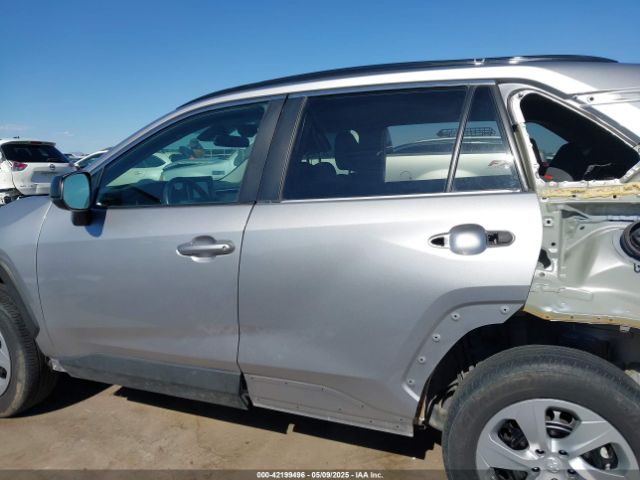 2T3F1RFV1MC249117 Toyota RAV4 LE