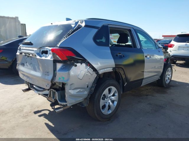 2T3F1RFV1MC249117 Toyota RAV4 LE