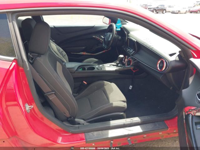 2017 CHEVROLET CAMARO 1G1FB1RX1H0162962 Photo 4