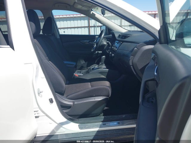 5N1AT2MV3HC802562 Nissan ROGUE SV