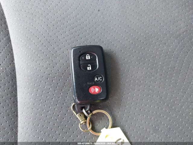 JTDKN3DP1E3050561 Toyota PRIUS PLUG-IN