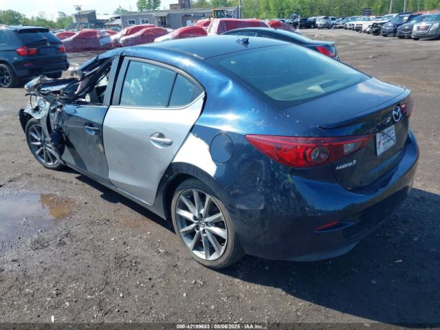 2018 MAZDA MAZDA3 3MZBN1V38JM188734 Photo 2
