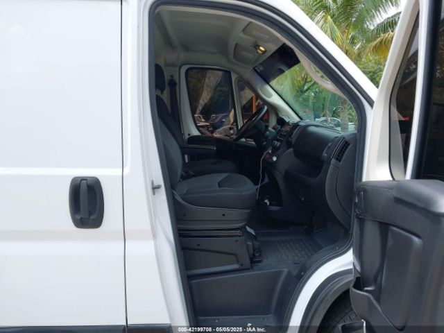 3C6TRVAG5KE505805 RAM Promaster 1500 Low Roof 136 Wb