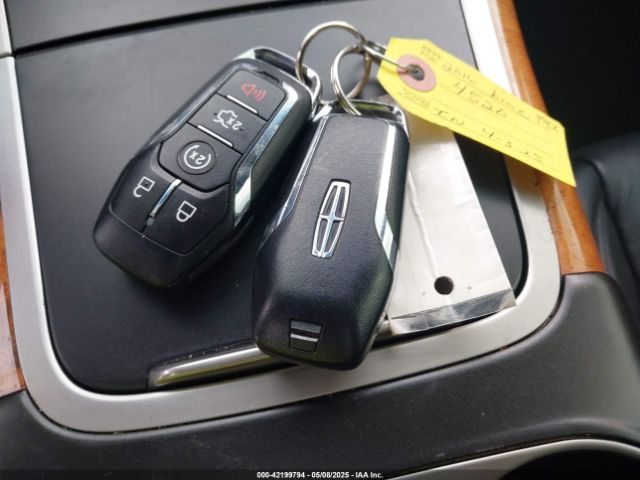 2LMTJ8LP4GBL83922 Lincoln Mkx Reserve
