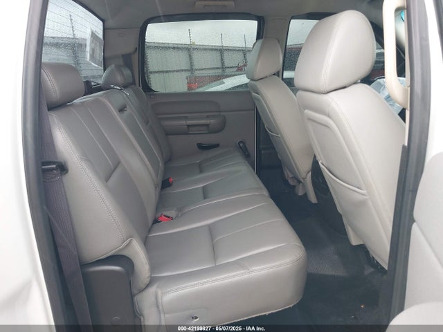 GMC lml 2014 1GT12ZC80EF152353 Image 8