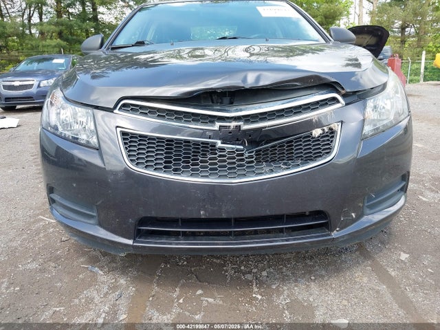 1G1PA5SG2E7441753 Chevrolet Cruze Ls Auto