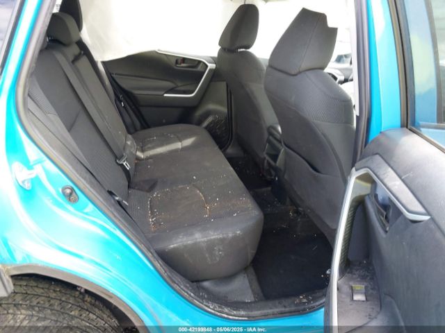 2T3H1RFV1KW041937 Toyota RAV4 LE