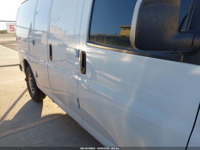 1GCWGAFP6L1160947 Chevrolet Express Cargo Rwd 2500 Regular Wheelbase Wt