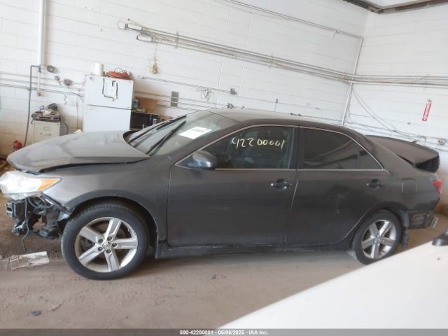 4T1BD1FK3EU119393 Toyota Camry Hybrid Se Limited Edition