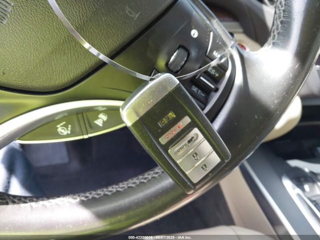 5J8YD3H37JL007178 Acura MDX