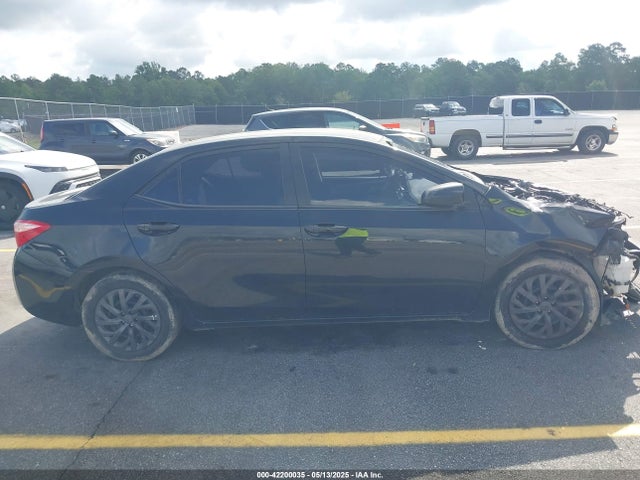 2T1BURHE9JC122414 Toyota COROLLA LE
